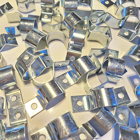 GRAMPA MEDIA OMEGA ABRAZADERA METÁLICA 7/8 FISCHER X 25u - Imagen 2